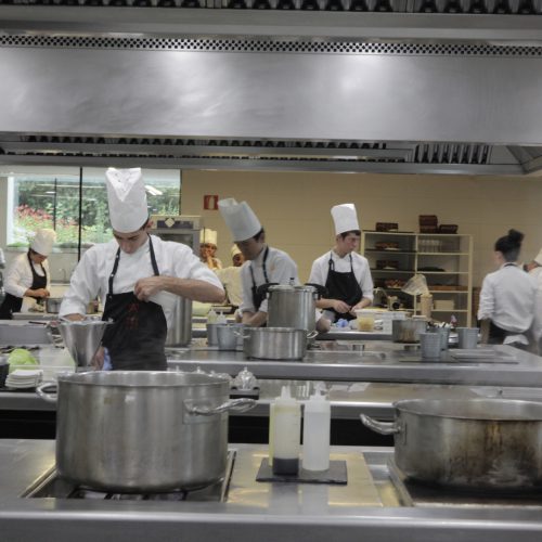 Los problemas y desafíos del sector las jornadas “Gastronomía y Desarrollo Sostenible” en Bilbao